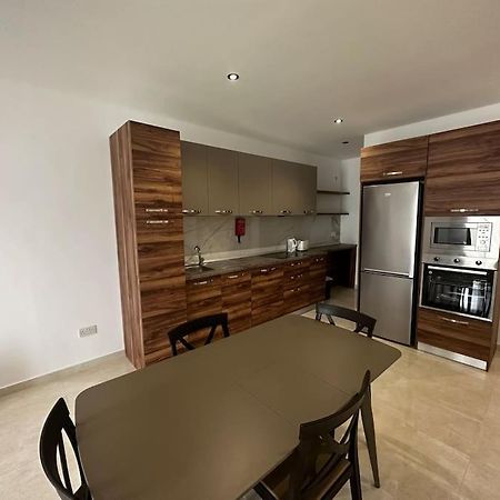 Bright 1 Bedroom Apartment In Noah Apartments, Gzira Exterior foto