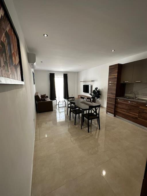 Bright 1 Bedroom Apartment In Noah Apartments, Gzira Exterior foto